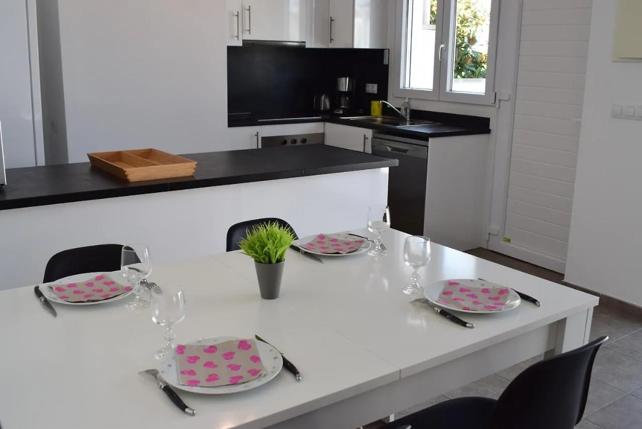 艾姆布里亚布拉瓦Casa Con Piscina Privada Y Cerca Playa Ref 382别墅 西班牙